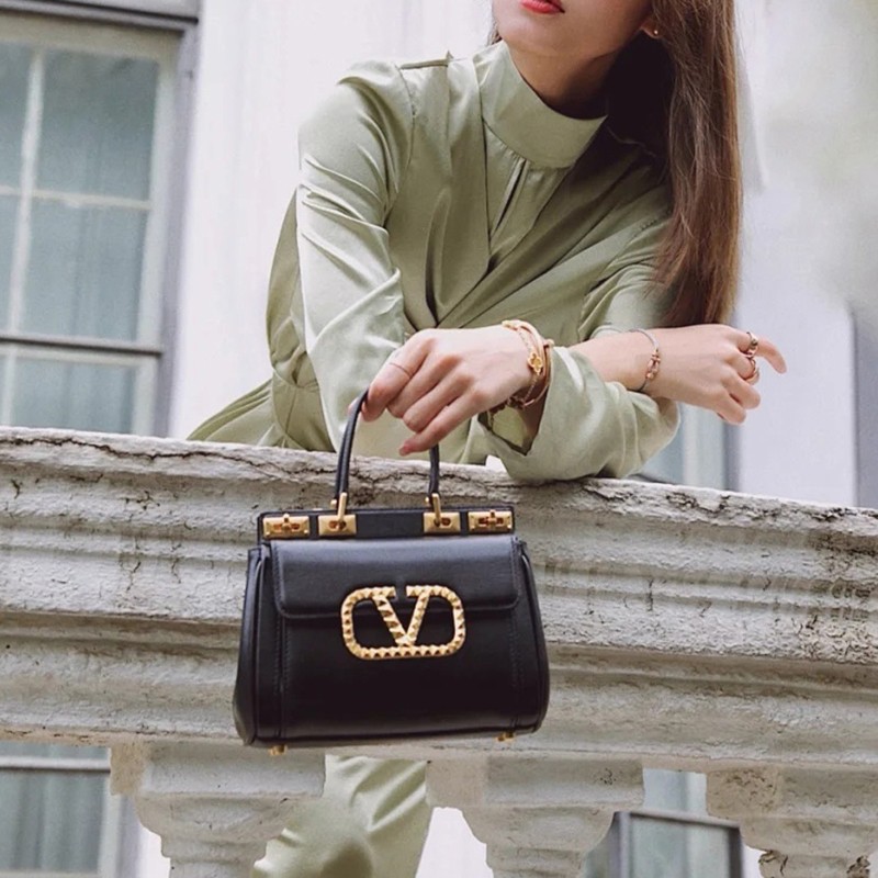 Very popular! [Valentino handbag copy] ROCKSTUD ALCOVE Vup11436