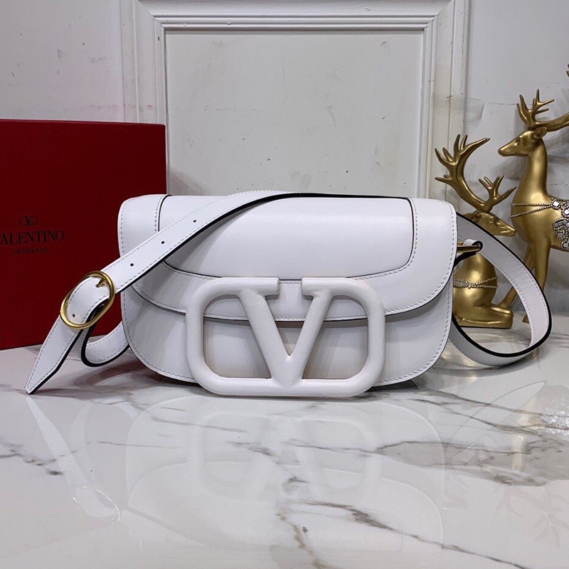 Battle for Valentino Shoulder Bag Replica V Logo SUPERVEE Leather Crossbody Bag Vut83400