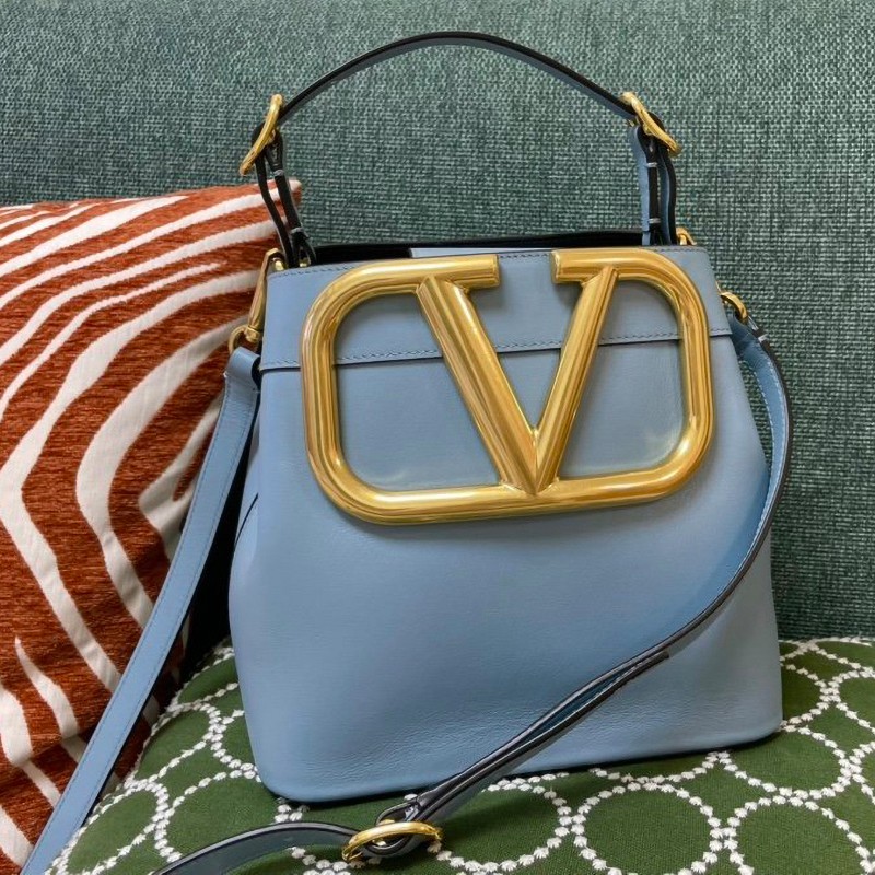 Very popular!! New color Valentino handbag replica SUPERVEE V logo calfskin Vud62500