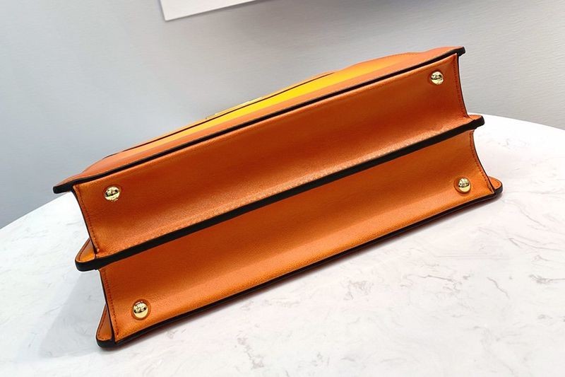 Very popular all over the world? Fendi Peekaboo Iseeu fake medium leather bag fej09361