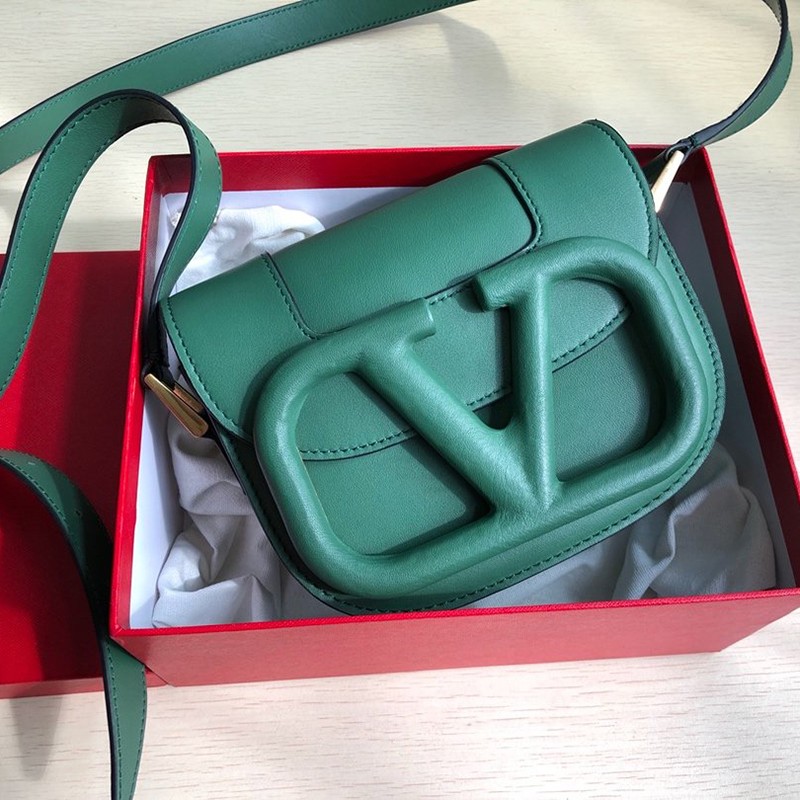 Valentino shoulder bag not available in Japan, replica V logo SUPERVEE leather crossbody bag Vug17349 Valentino shoulder bag not available in Japan, replica V logo SUPERVEE leather crossbody bag Vug17349
