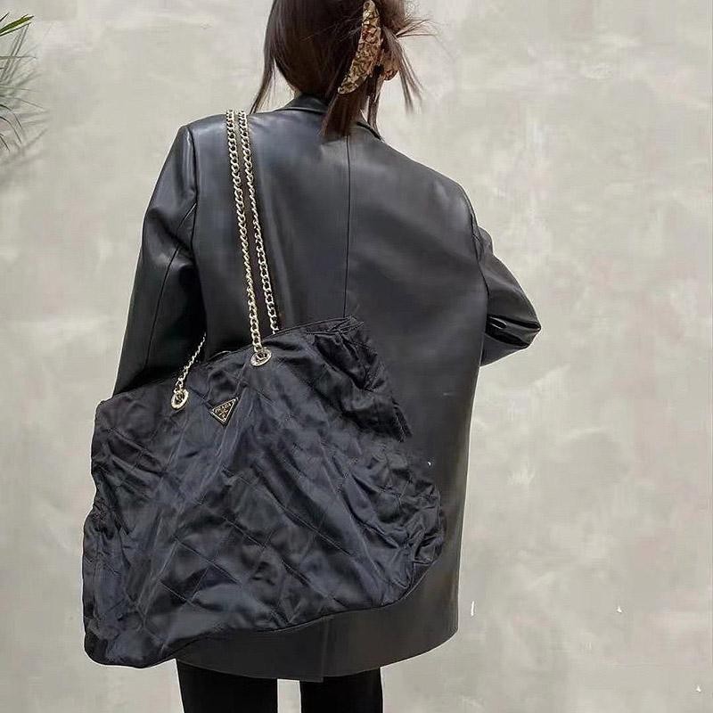 Limited edition Prada nylon shoulder bag replica puj73291 Limited edition Prada nylon shoulder bag replica puj73291