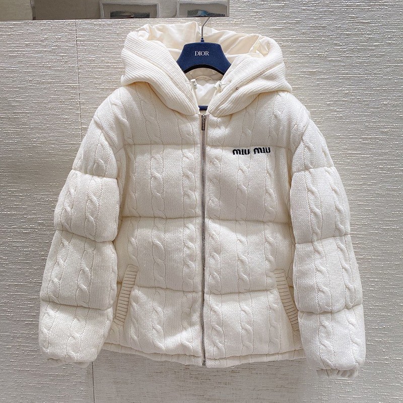 ☆Super popular☆【Miu Miu down jacket replica】Quilted nylon myt38071
