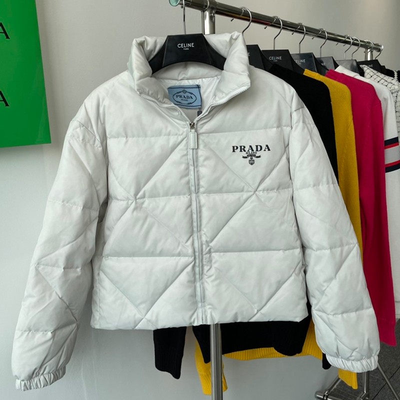 Very popular ★ Prada down fake outlet hooded short down jacket pur38229