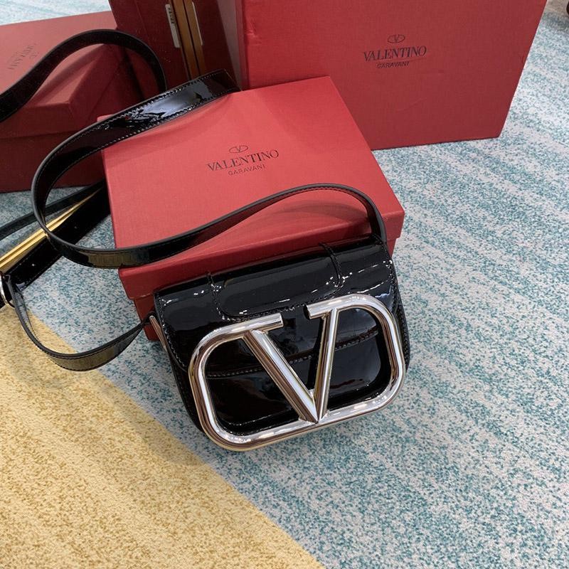 ☆Super popular☆Valentino shoulder bag VEE leather crossbody bag Vul83278