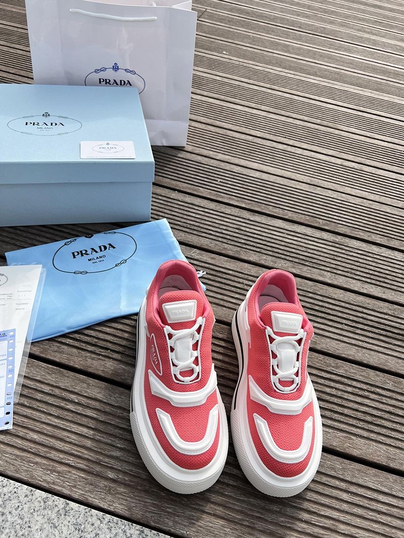 Prada Macro Re Nylon Sneakers pue20548, popular worldwide