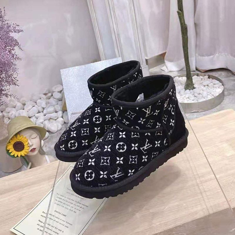 Love at first sight? Louis Vuitton Pillow Line Ankle Boots Replica Lamb Leather vul14205