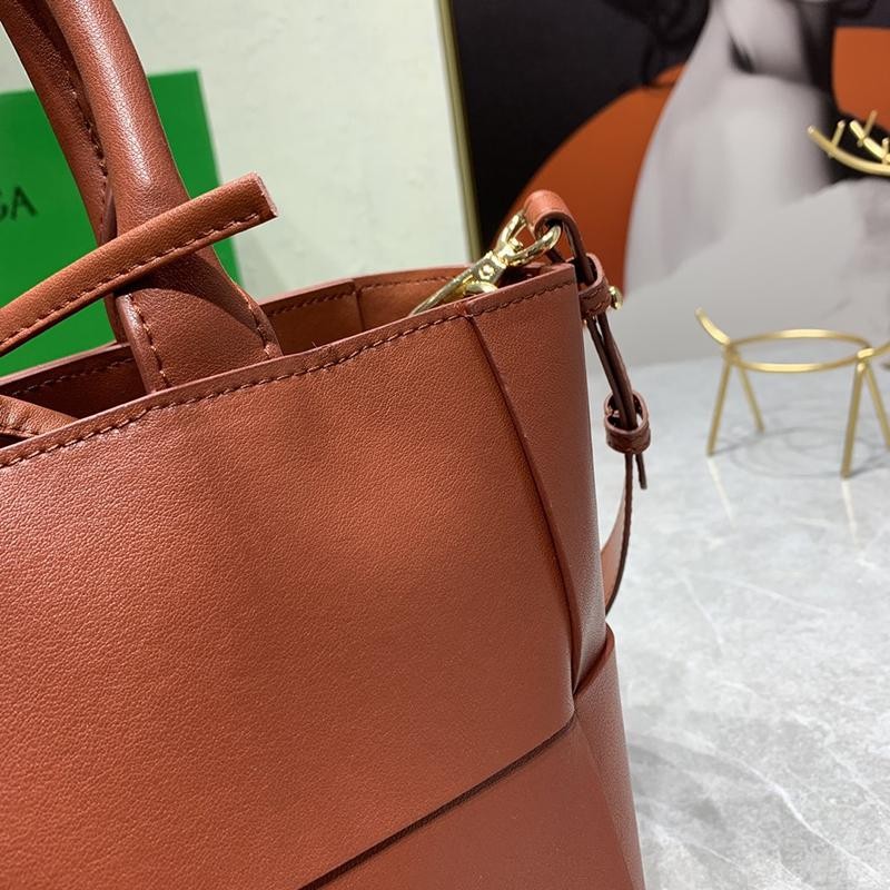Popular all over the world? Bottega Veneta Zaarco Tote Copy 2way Sienna bob12460