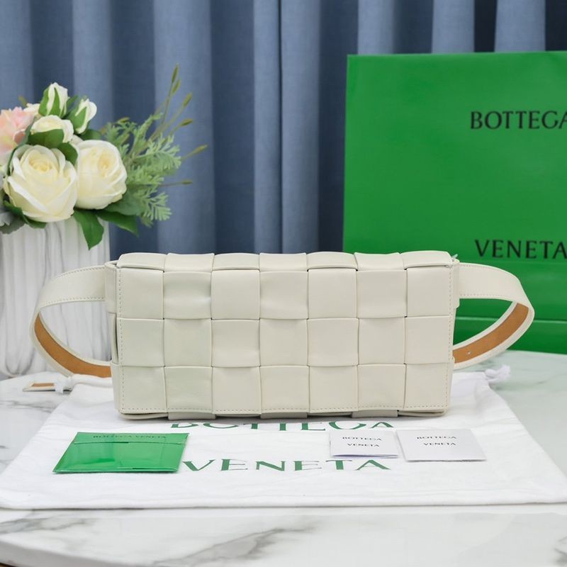 [Not available in Japan] Bottega Veneta Cassette Replica Crossbody Bag boc32572