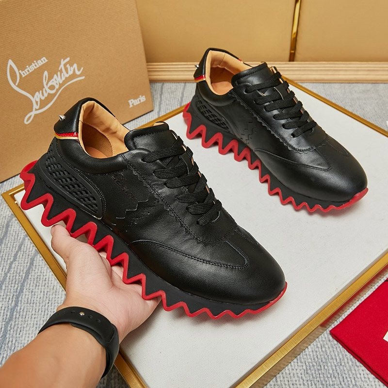 ★Popular in Japan! Louboutin Replica LOUBISHARK Refreshing Black ★Sneakers Ruz04785