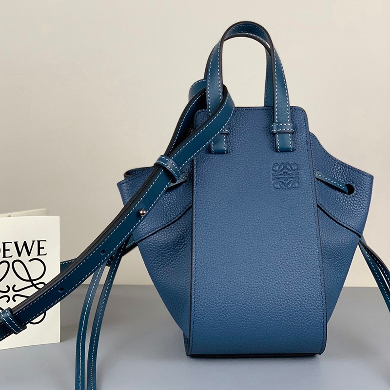 21-22AW Loewe Hammock Replica Drawstring Shoulder Bag lox63247 21-22AW Loewe Hammock Replica Drawstring Shoulder Bag lox63247