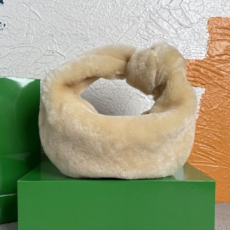 Hard to find fake Bottega Veneta Mini The Jodie leather mini bag bog18514