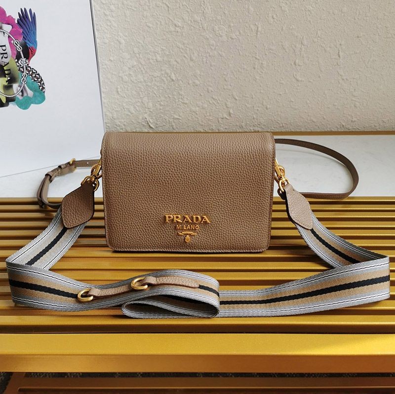 Sold out 21AW sale / Prada leather shoulder bag puh25154