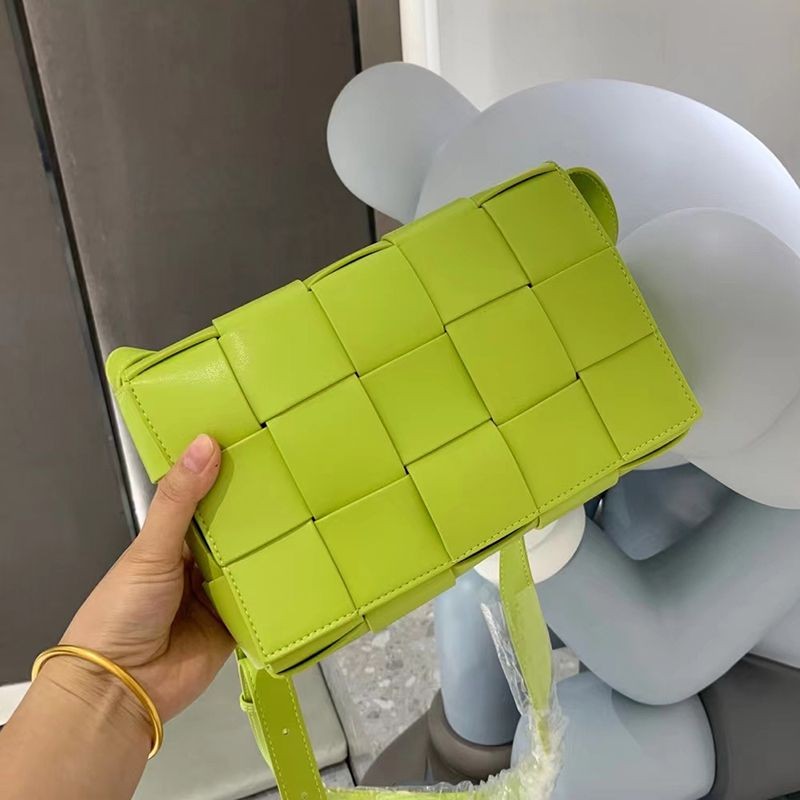 Competitive Bottega Veneta Cassette Replica Crossbody Bag Bow94018