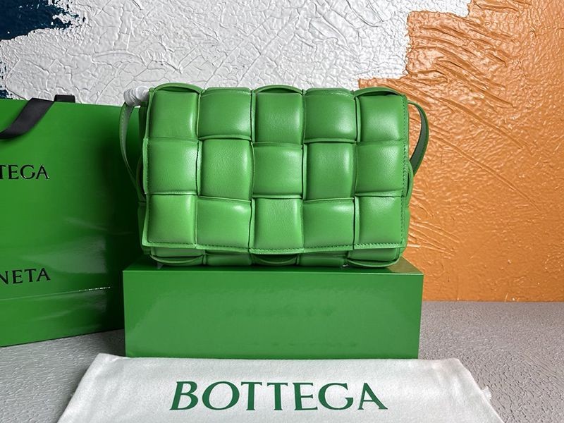 Bottega Veneta Replica Padded Cassette Leather Crossbody Bag boh27653 - Sold Out