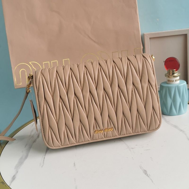 ☆Super popular☆Miu Miu replica matelasse nappa leather bag myp38170