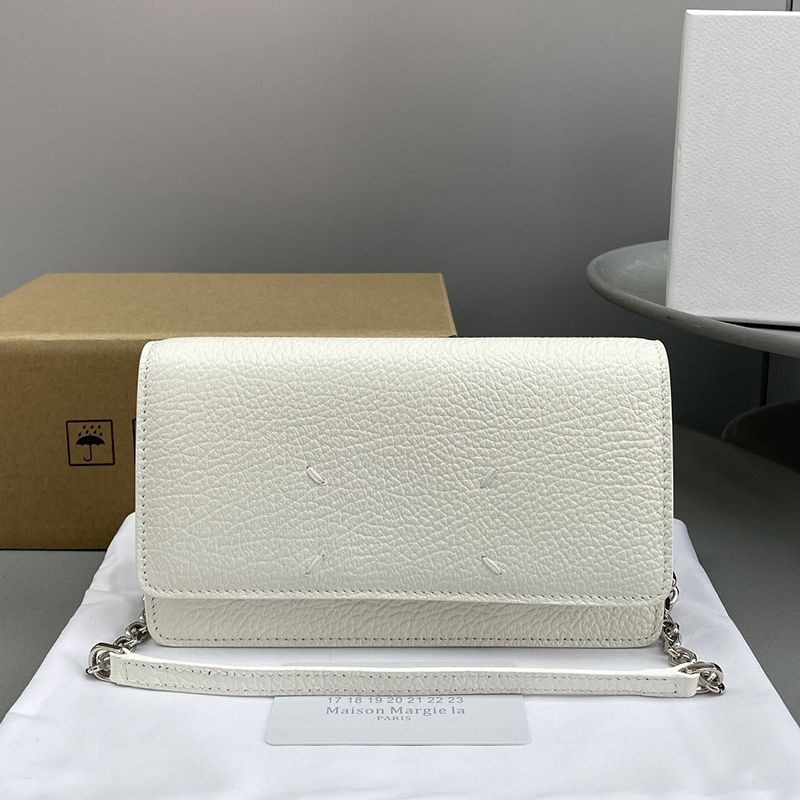 New for Autumn/Winter: Maison Margiela Leather Chain Wallet Replica Shoulder Bag Mal23928