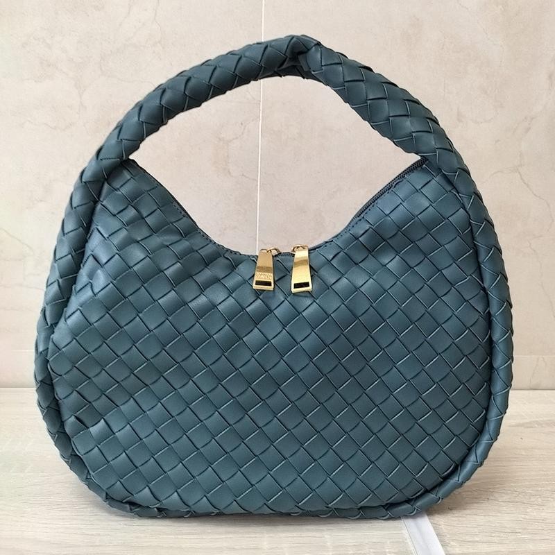 21AW New Bottega Veneta Replica Padded Jodie Tail Green bor03425