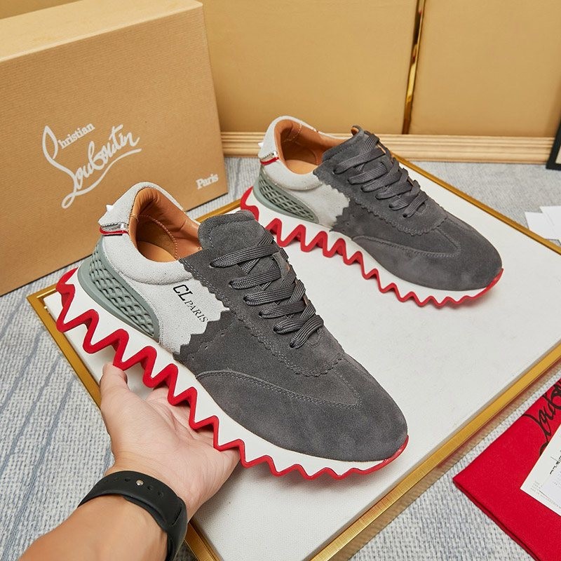 Battle for Louboutin Replica LOUBISHARK Refreshing Brown★Sneakers Replica Rum83534