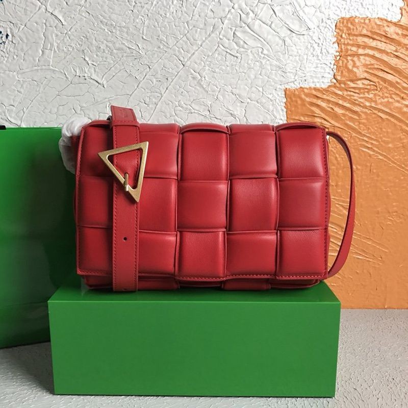 Spring new arrival Bottega Veneta Padded Cassette replica shoulder bag Chile 591970V13Y18901