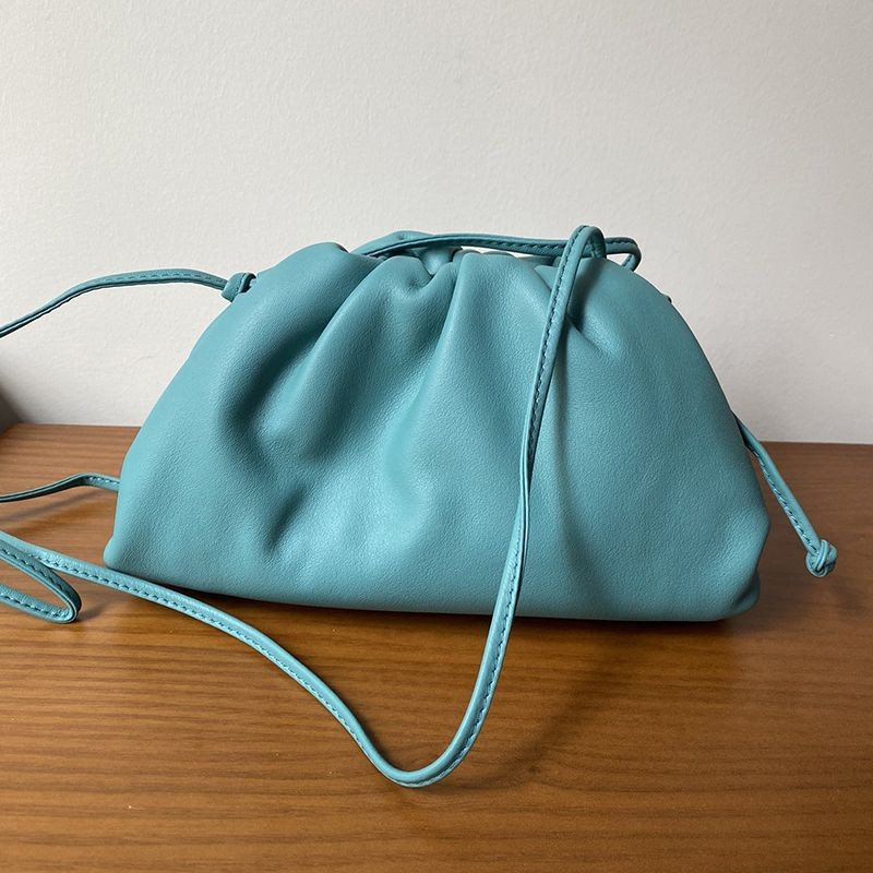 Bottega Veneta Mini The Pouch Replica Leather Mini Clutch Bag boz85693 Sold Out