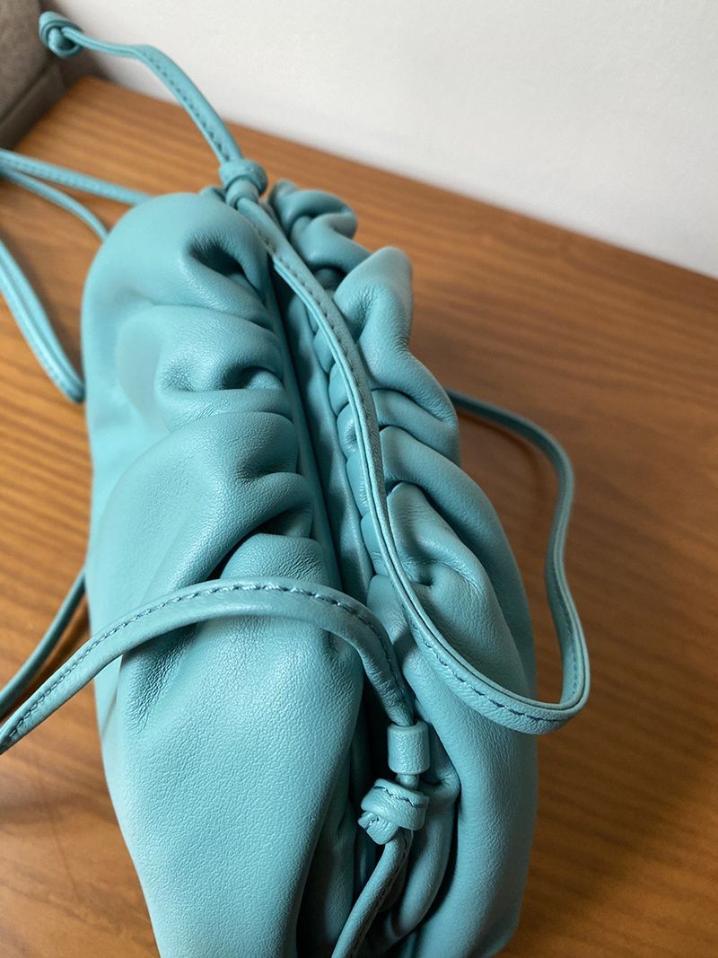 Bottega Veneta Mini The Pouch Replica Leather Mini Clutch Bag boz85693 Sold Out