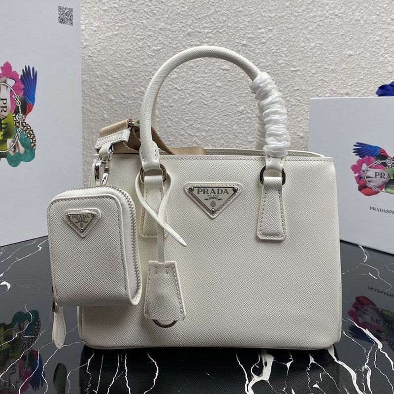 Super popular! Sold out popular Prada shoulder bag 3way fake pul00965