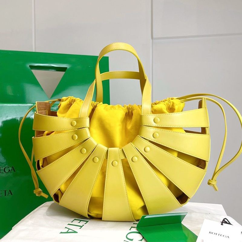 Popular all over the world? Bottega Veneta Shell Replica Medium Tote Bag boi27183 Popular all over the world? Bottega Veneta Shell Replica Medium Tote Bag boi27183