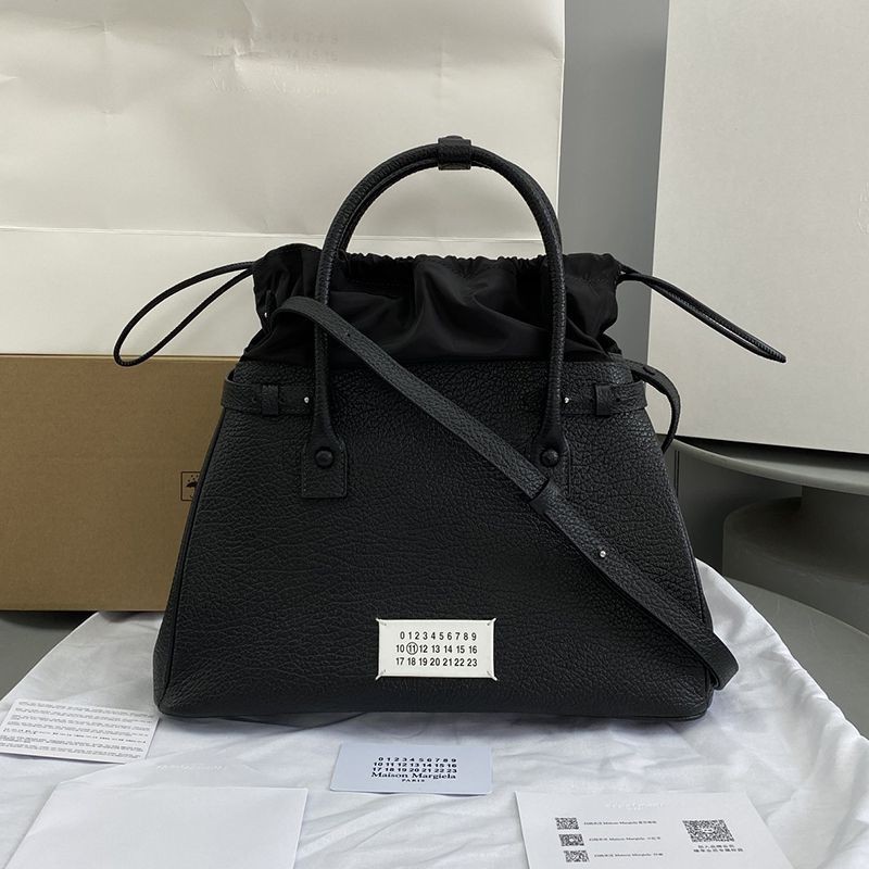 Love at first sight? Maison Margiela 5AC copy drawstring bag Mai92846