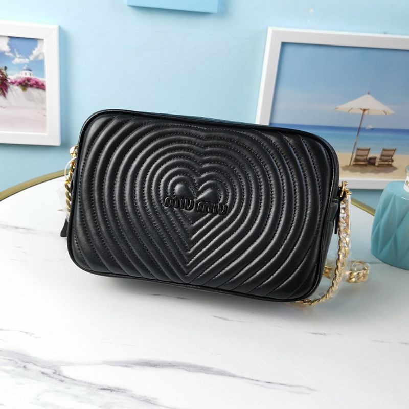 21AW New Miu Miu Matelasse Lambskin Replica Heart Embossed myn50047