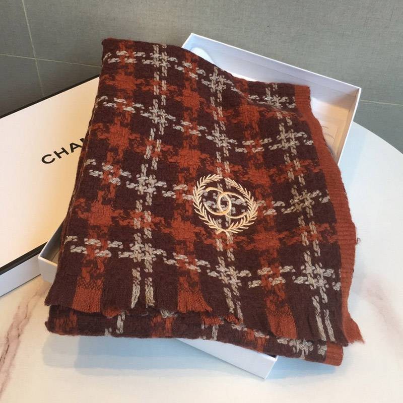 ★Popular in Japan! Chanel★Soft and smooth fringe cashmere stole sha35550