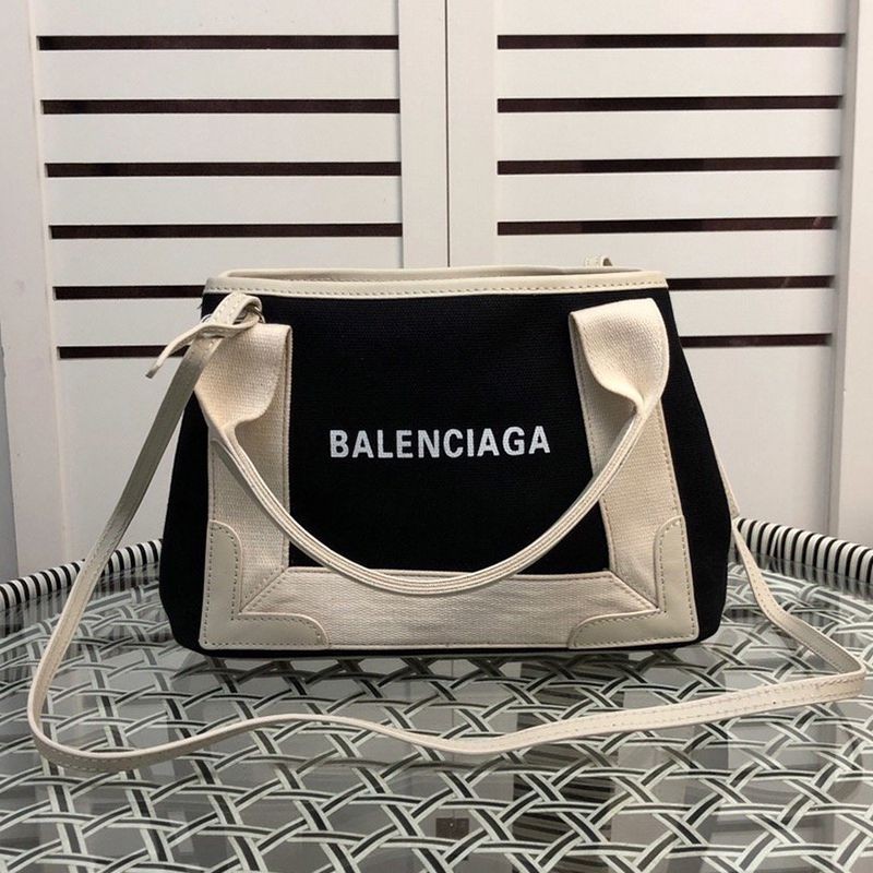 No customs duties Balenciaga Navy Cabas Replica XS Tote Black x Beige bax31066