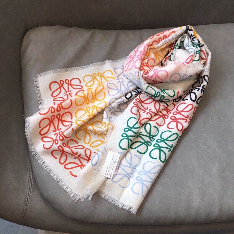 Eye-catching color Loewe replica Anagram line scarf (wool, silk and cashmere) lop33740