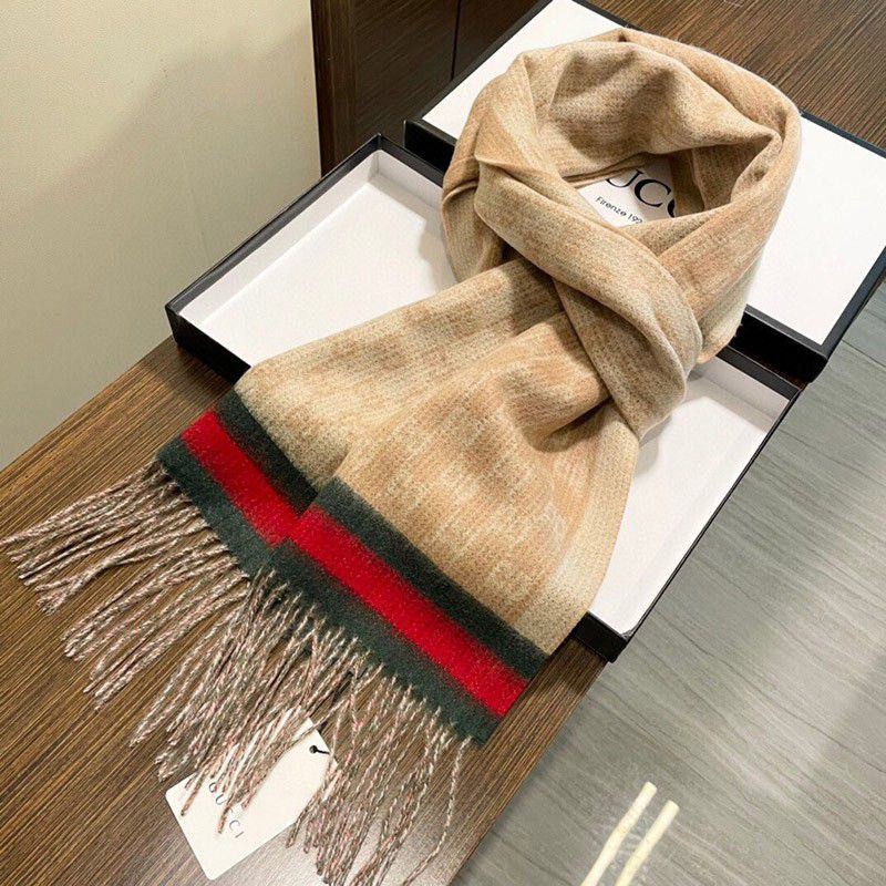 New Spring Collection Gucci GG Wool Lame Jacquard Replica Scarf/Muffler gui87272 New Spring Collection Gucci GG Wool Lame Jacquard Replica Scarf/Muffler gui87272