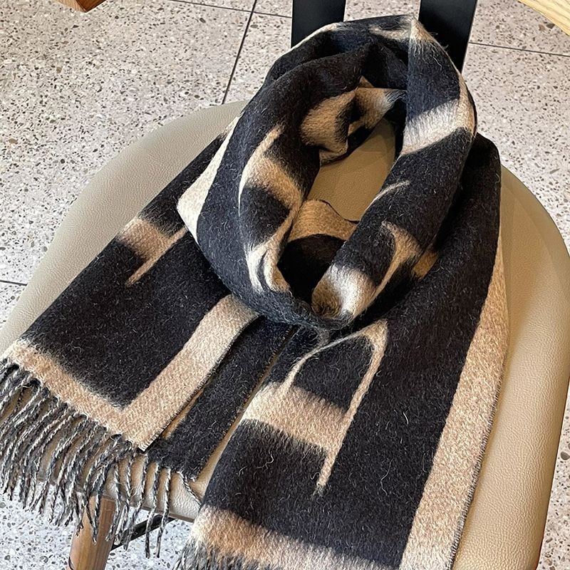 The hottest topic! Burberry copy reversible logo jacquard cashmere scarf Bax90250