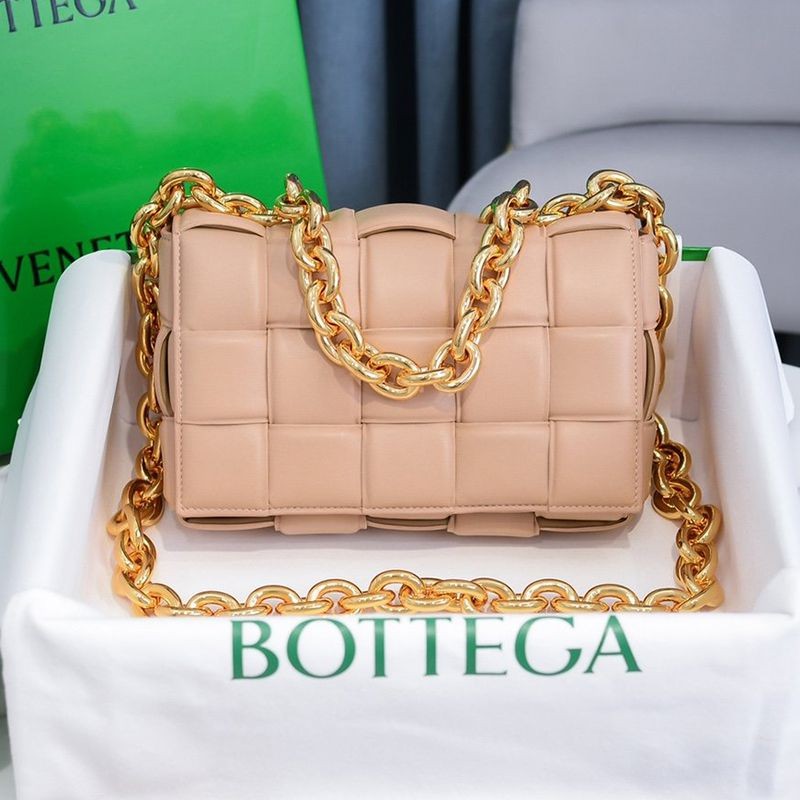 ★Popular in Japan! Bottega Veneta The Chain Cassette Replica Leather Crossbody Bag bok01018