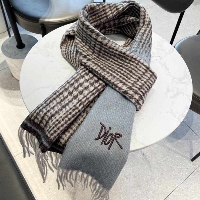 First come, first served? Dior scarf copy ★Featured in Very★ Virgin wool dew01256 First come, first served? Dior scarf copy ★Featured in Very★ Virgin wool dew01256