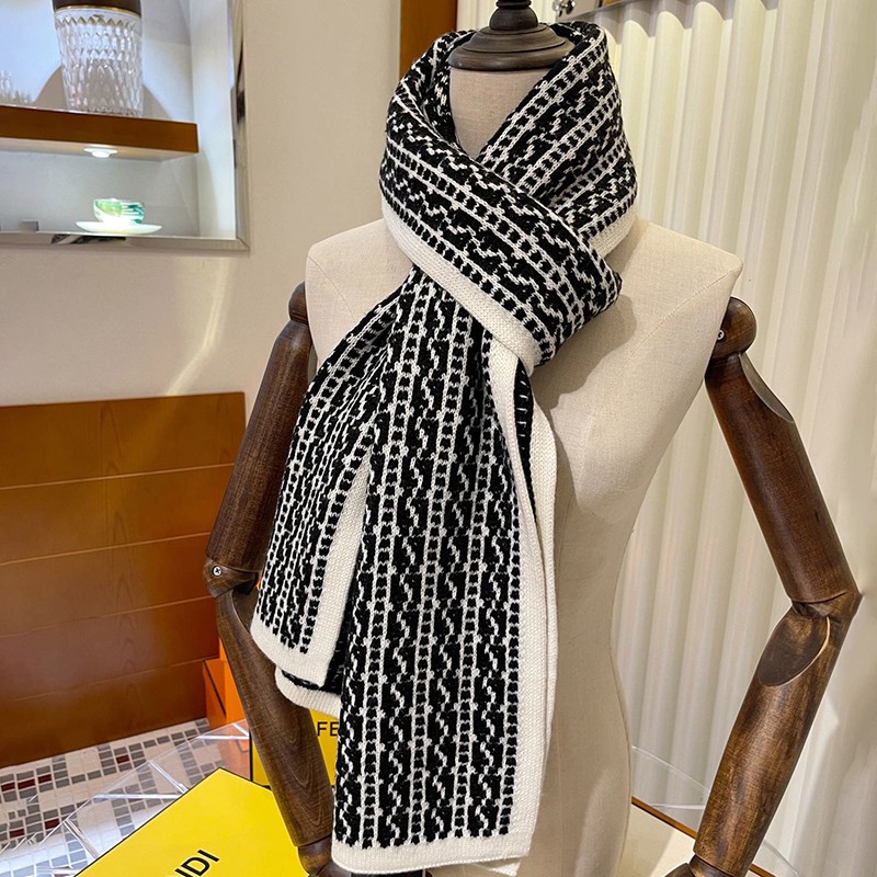 21-22AW Fendi Scarf Imitation Wool Intarsia Tassel Scarf few06376