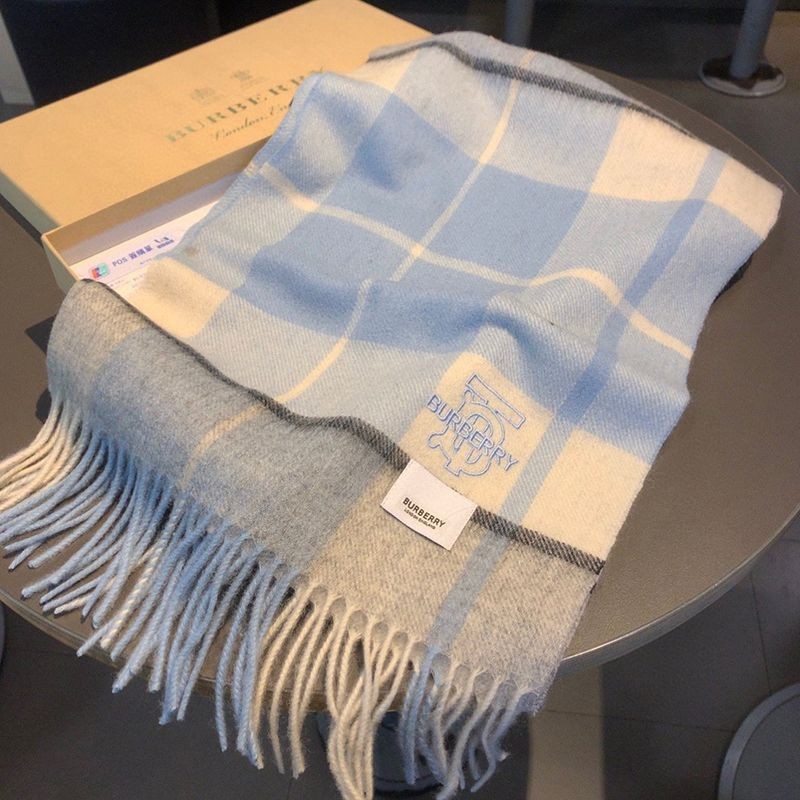 New for Autumn/Winter Burberry Classic Cashmere Check Scarf Ban12146