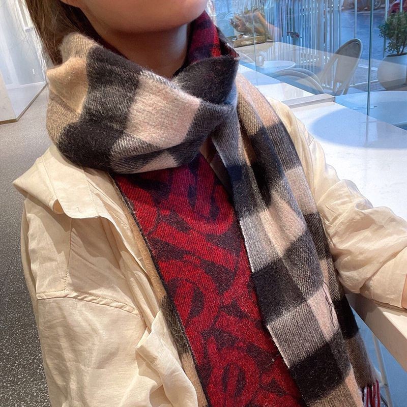 The hottest topic! Burberry Jacquard Replica Classic Cashmere Check Scarf Bax45239