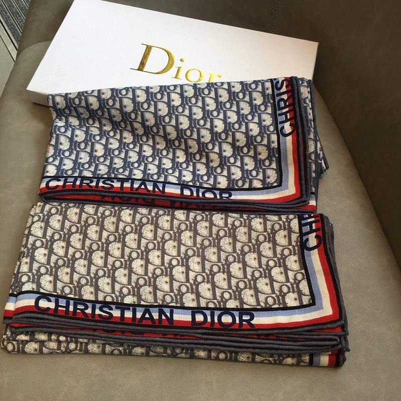 The softest Dior scarf replica shawl in silk or wool det26900
