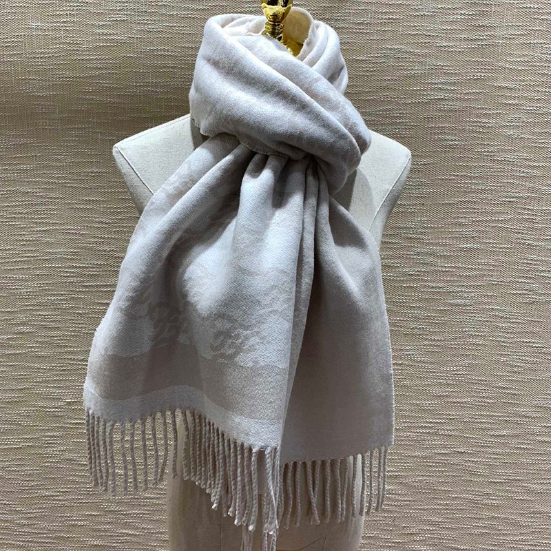 No. 1 in cumulative total sales! Fendi scarf imitation wool intarsia tassel feb63224