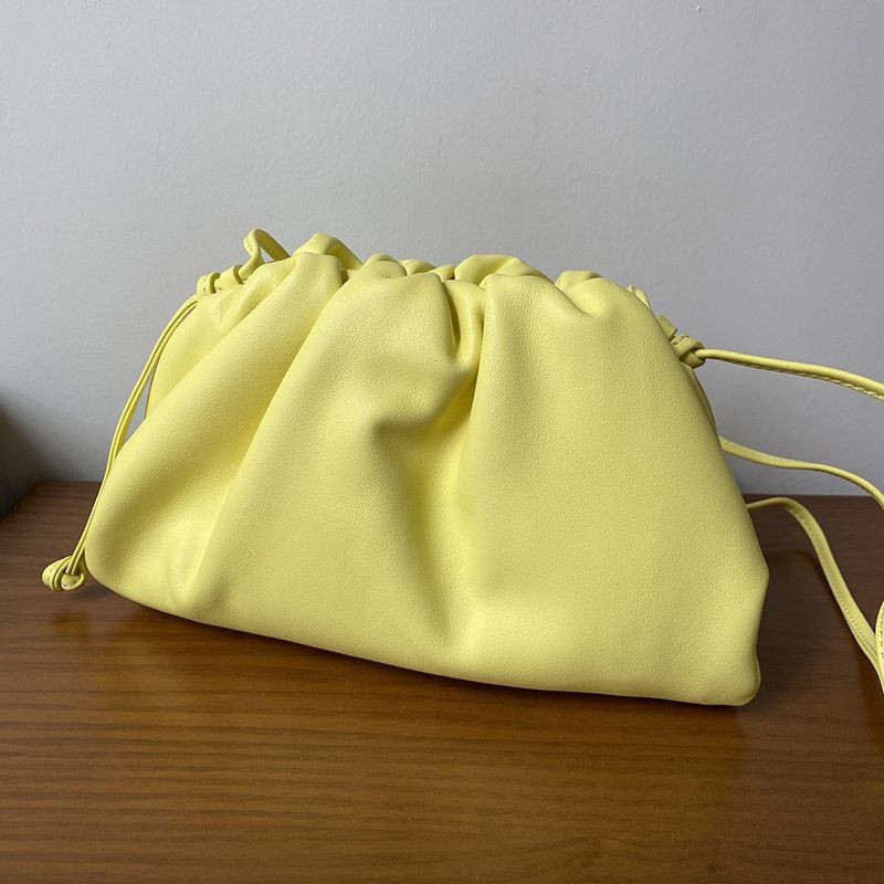 No.1 Popular Bottega Veneta Mini The Pouch Replica Leather Mini Clutch Bag bov12107