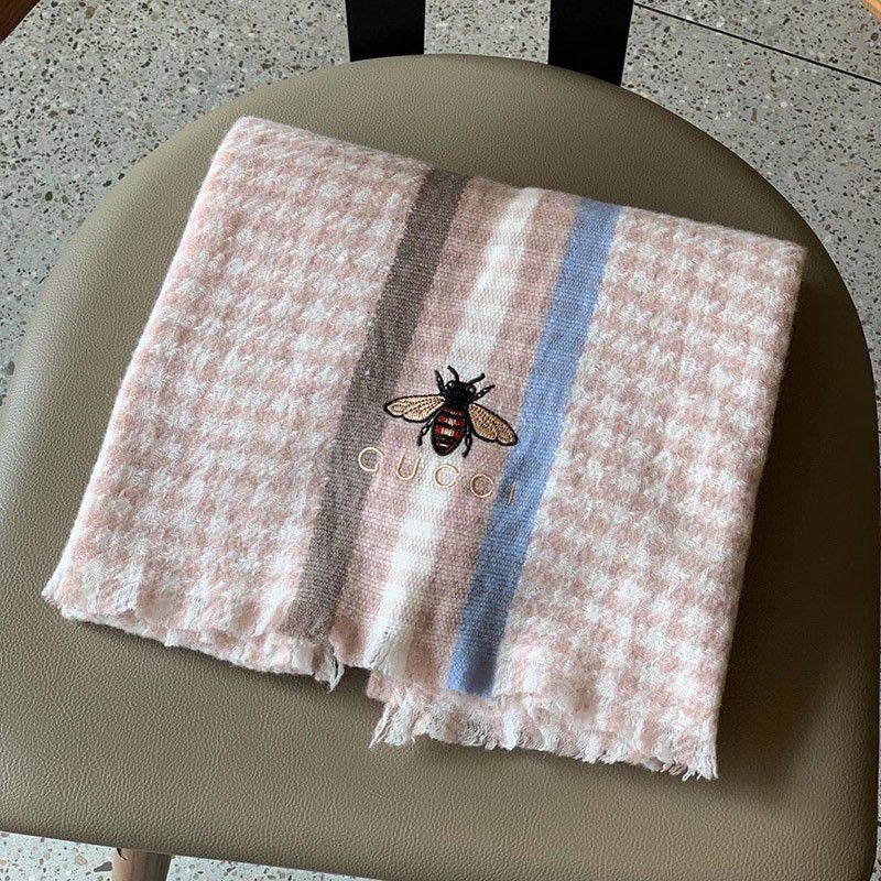 No. 1 in cumulative total sales! Gucci unisex! GG mark fake check stripe wool scarf gud74473