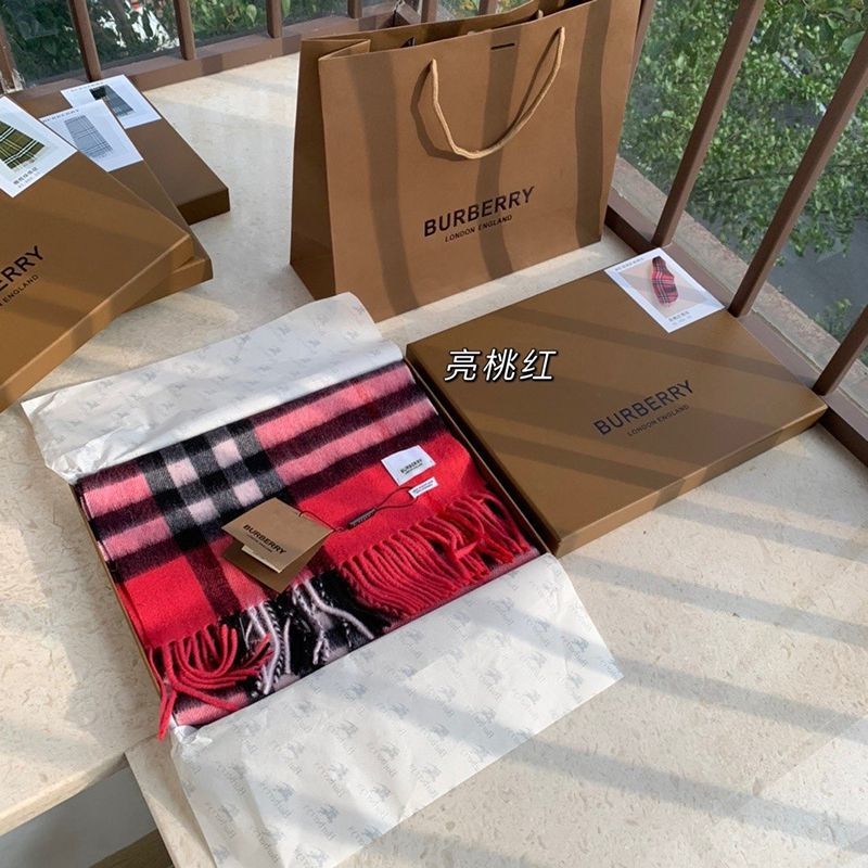 Burberry Replica Classic Cashmere Check Scarf Bay76856 - a popular item all over the world