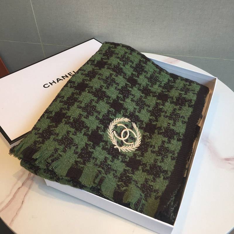 Popularity is rising! Chanel ★ Soft and smooth fringe cashmere stole shw18923