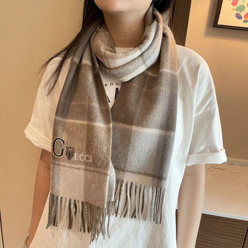 21AW new Gucci check cashmere scarf replica gud08540