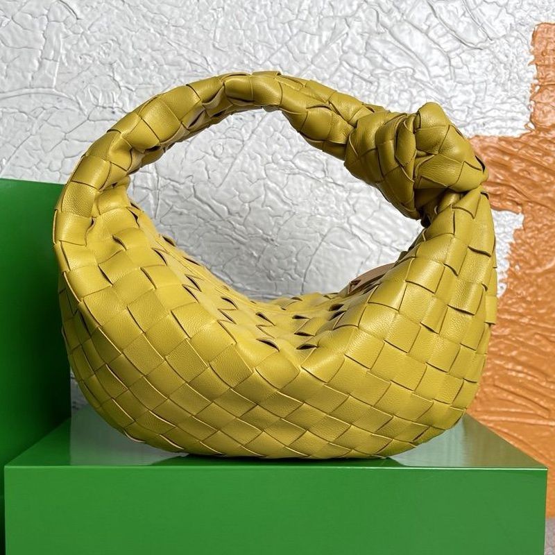 21AW New Bottega Veneta Mini The Jodie Replica Intrecciato Mini Bag bof58072