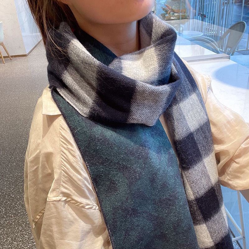 Rare Burberry Jacquard Replica Classic Cashmere Check Scarf Baa53740