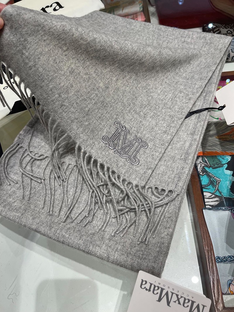 Sure to sell out, fake Max Mara scarf, alpaca, camel, mah78527